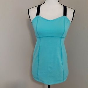 Lululemon athletica Blue Top Sz 6